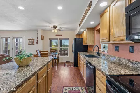 Kitchen - 38819 N 19th Way, Phoenix, AZ 85086 photo 2 of 3