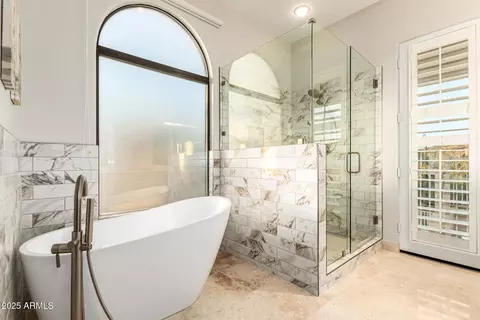Bath - 6446 E Trailridge Cir #24, Mesa, AZ 85215 photo 2 of 4