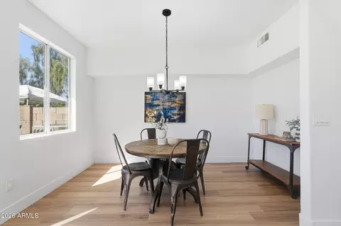 Dining - 2109 E Saltsage Dr, Phoenix, AZ 85048 photo 7 of 7