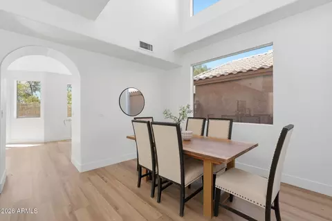 Dining - 2109 E Saltsage Dr, Phoenix, AZ 85048 photo 2 of 7