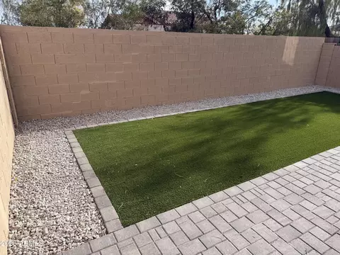 Exterior - 2109 E Saltsage Dr, Phoenix, AZ 85048 photo 4 of 5