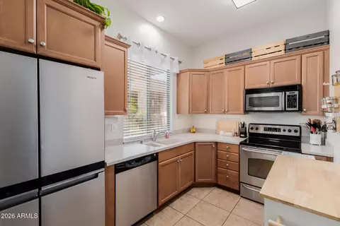 Kitchen - 1181 E Melody Ct, Gilbert, AZ 85234 photo 9 of 10