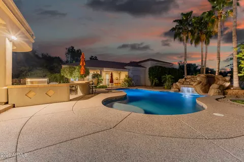 Exterior - 1181 E Melody Ct, Gilbert, AZ 85234 photo 9 of 41