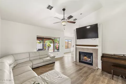 9887 E Del Monte Ave, Gold Canyon, AZ 85118