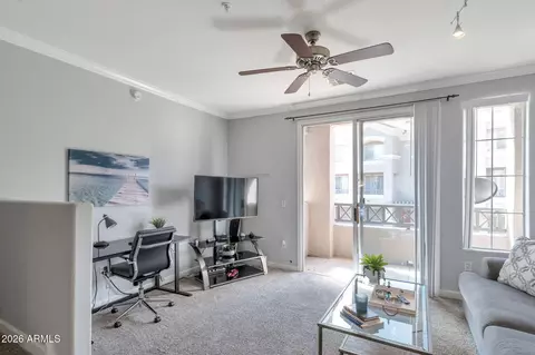 4455 E Paradise Village Pkwy S #1052, Phoenix, AZ 85032