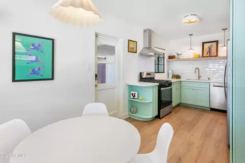 Kitchen - 3115 N 34th Pl, Phoenix, AZ 85018 photo 2 of 5