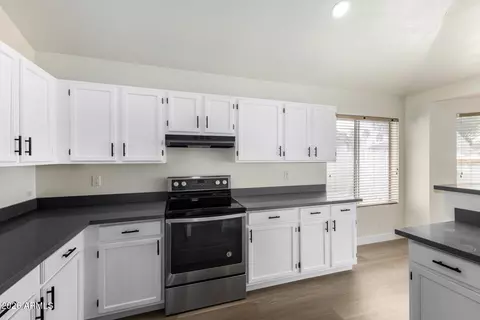 Kitchen - 6565 E Quartz St, Mesa, AZ 85215 photo 3 of 3