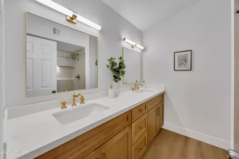 Bath - 170 E Guadalupe Rd #88, Gilbert, AZ 85234 photo 2 of 4