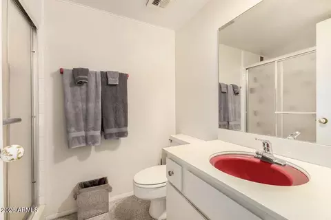 Bath - 1017 E Sandpiper Dr, Tempe, AZ 85283 photo 3 of 4
