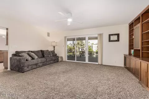 Living - 1017 E Sandpiper Dr, Tempe, AZ 85283 photo 2 of 7