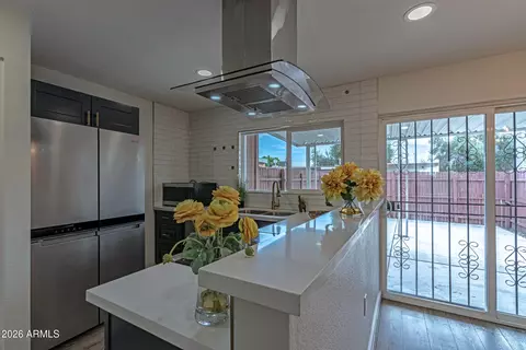 4662 W Krall St, Glendale, AZ 85301