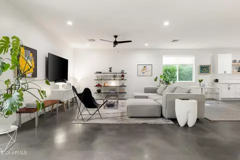 Living - 2922 E Blanche Dr, Phoenix, AZ 85032 photo 1 of 1