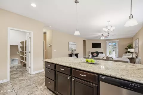 Entry Way - 2124 E Kings Ave, Phoenix, AZ 85022 photo 3 of 4