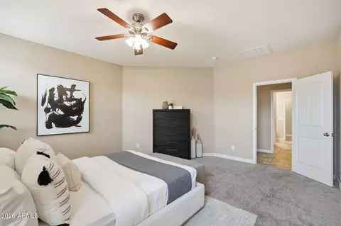 Bedroom - 2124 E Kings Ave, Phoenix, AZ 85022 photo 4 of 5