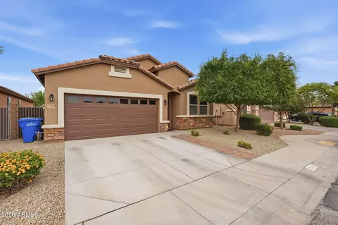 Exterior - 2124 E Kings Ave, Phoenix, AZ 85022 photo 3 of 7