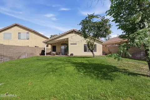 Exterior - 1300 S Heritage Dr, Gilbert, AZ 85296 photo 2 of 10