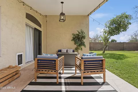Exterior - 1300 S Heritage Dr, Gilbert, AZ 85296 photo 5 of 10
