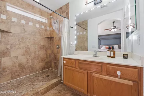 Bath - 1300 S Heritage Dr, Gilbert, AZ 85296 photo 1 of 2