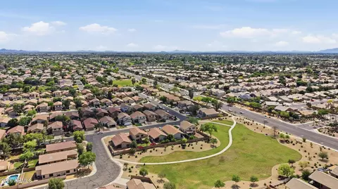 View/Area - 1300 S Heritage Dr, Gilbert, AZ 85296 photo 4 of 11