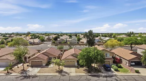 View/Area - 1300 S Heritage Dr, Gilbert, AZ 85296 photo 2 of 11