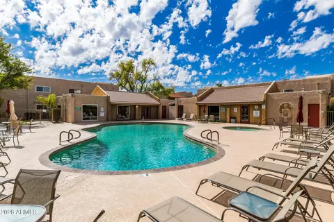 Exterior - 5525 E Thomas Rd #H2, Phoenix, AZ 85018 photo 4 of 4