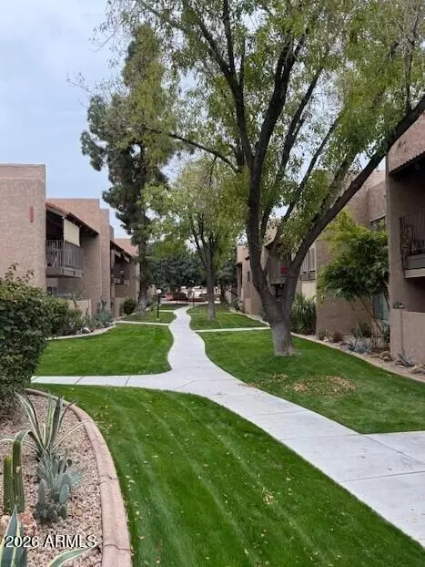 5525 E Thomas Rd #H2, Phoenix, AZ 85018