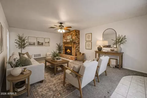 Living - 7358 E Alamo Way, Globe, AZ 85501 photo 2 of 5