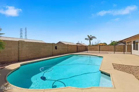 8817 W El Caminito Dr, Peoria, AZ 85345