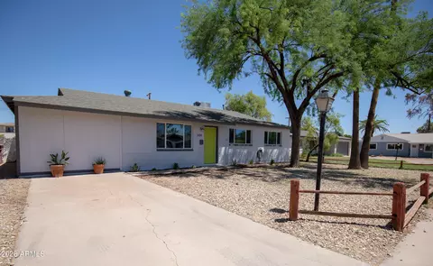 7414 E Moreland St, Scottsdale, AZ 85257