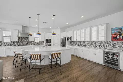 Kitchen - 1461 E San Carlos Way, Gilbert, AZ 85298 photo 2 of 6