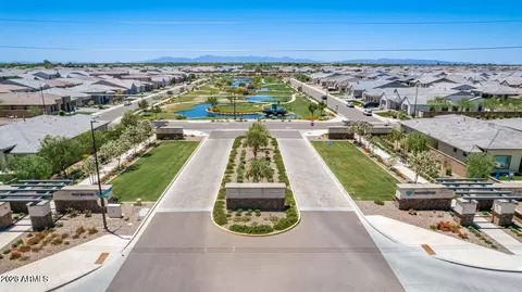 View/Area - 1461 E San Carlos Way, Gilbert, AZ 85298 photo 3 of 4