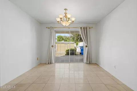 Dining - 621 E Calavar Rd, Phoenix, AZ 85022 photo 2 of 2