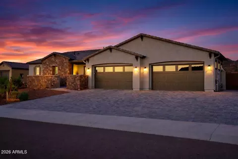 43423 N National Ct, New River, AZ 85087