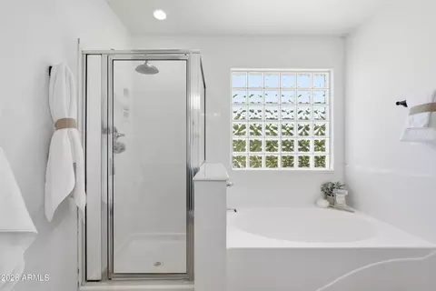 Bath - 3370 E Flamingo Ct, Gilbert, AZ 85297 photo 2 of 3
