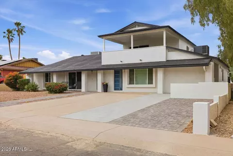 Exterior - 2218 E Sunnyside Dr, Phoenix, AZ 85028 photo 11 of 13