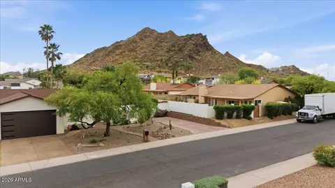 Exterior - 2218 E Sunnyside Dr, Phoenix, AZ 85028 photo 13 of 13