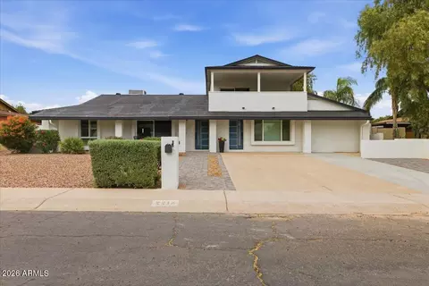 Exterior - 2218 E Sunnyside Dr, Phoenix, AZ 85028 photo 10 of 13