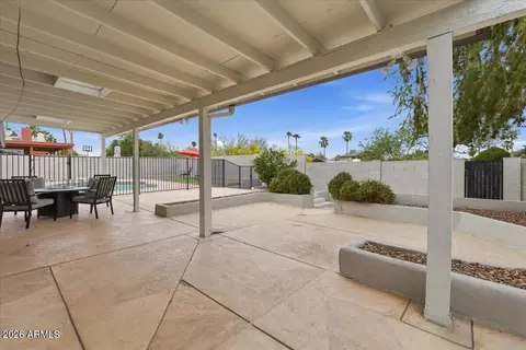 Exterior - 2218 E Sunnyside Dr, Phoenix, AZ 85028 photo 8 of 13