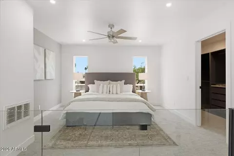 Bedroom - 2218 E Sunnyside Dr, Phoenix, AZ 85028 photo 1 of 6