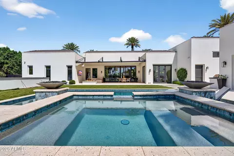 Exterior - 5617 E Montecito Ave, Phoenix, AZ 85018 photo 9 of 11