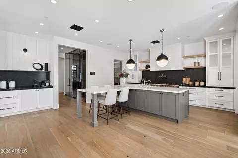 Kitchen - 5617 E Montecito Ave, Phoenix, AZ 85018 photo 1 of 4