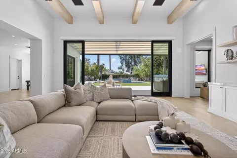 Living - 5617 E Montecito Ave, Phoenix, AZ 85018 photo 2 of 2