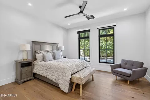 Bedroom - 5617 E Montecito Ave, Phoenix, AZ 85018 photo 4 of 6