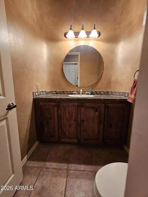 Bath - 1428 E Breezy Ct, Phoenix, AZ 85086 photo 8 of 11