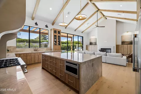 Kitchen - 4206 E Whitton Ave, Phoenix, AZ 85018 photo 4 of 4