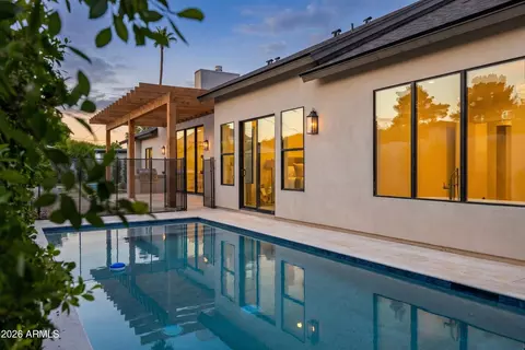 Exterior - 4206 E Whitton Ave, Phoenix, AZ 85018 photo 3 of 6
