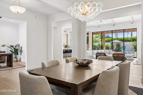 Dining - 4206 E Whitton Ave, Phoenix, AZ 85018 photo 1 of 3