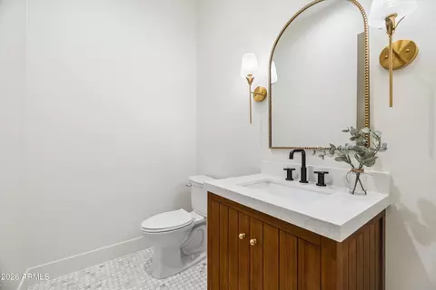 Bath - 4206 E Whitton Ave, Phoenix, AZ 85018 photo 10 of 10