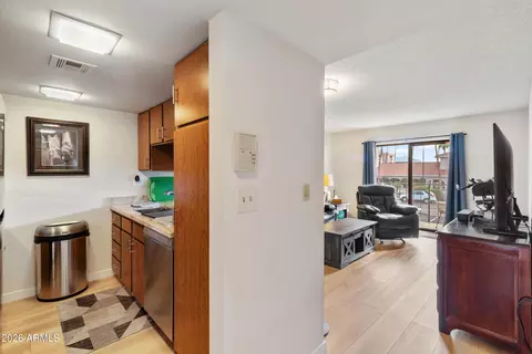 3033 E Devonshire Ave #2009, Phoenix, AZ 85016