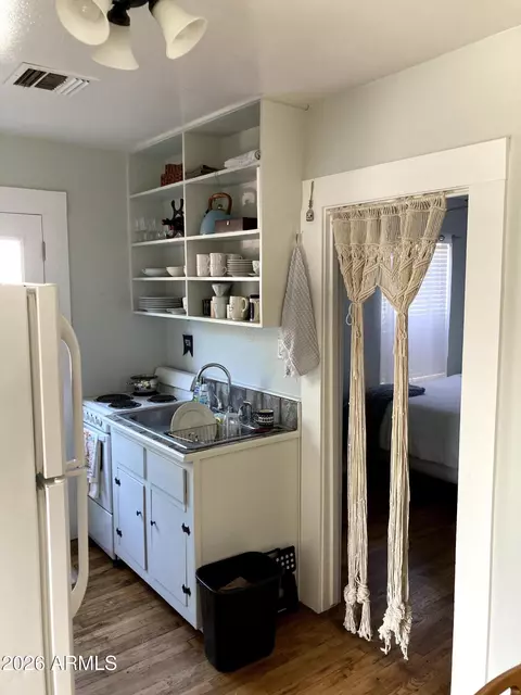 Kitchen - 1110 E Coronado Rd, Phoenix, AZ 85006 photo 2 of 3